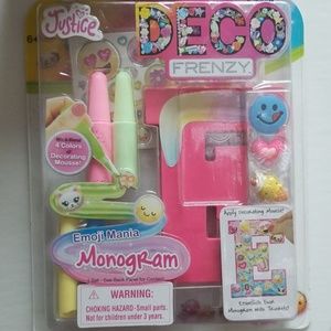 Justice Deco Fenzy Monogram Letter E